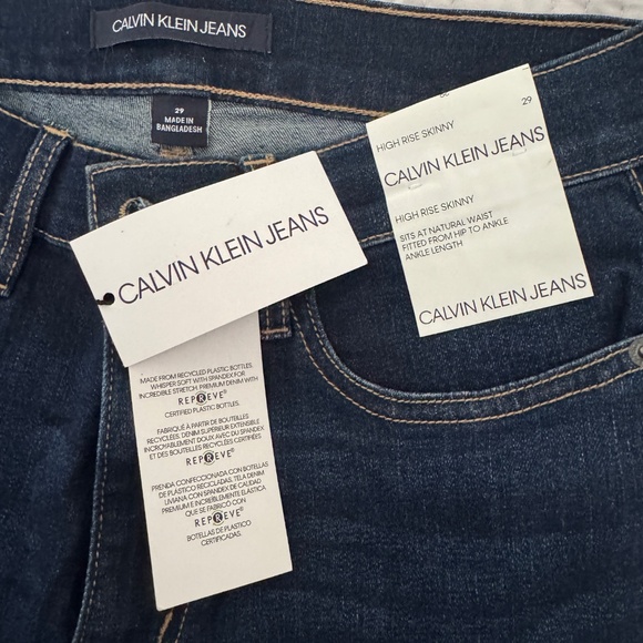 NWT CALVIN KLEIN JEANS SIZE 29 - Picture 3 of 4